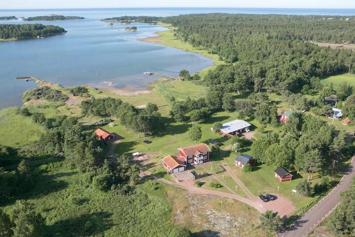 Hus för 4 Personer, med Terass samt Trädgård och Bastu på Åland