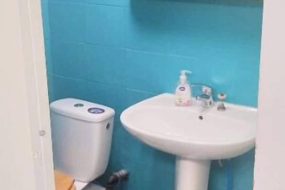 Appartement entier, T2 et Piscine Uvc_bouées in Ensuès-la-Redonne, Côte méditerranéenne (France)