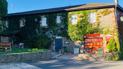 Chambre d’hôte pour 2 personnes, avec terrasse et vue dans la Loire
