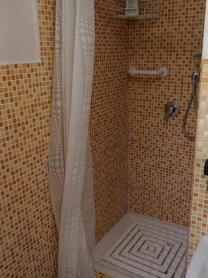 Gîte pour 2 personnes, avec vue à Castel di Tora - 3