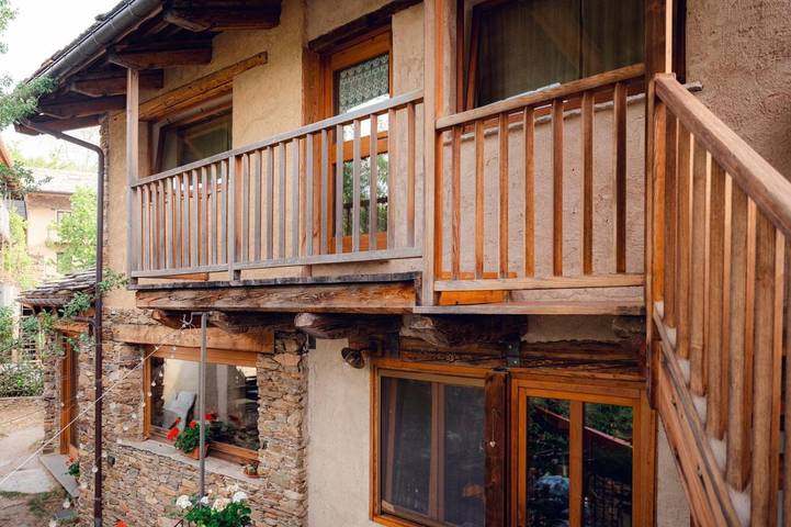 Gîte pour 4 personnes, avec jardin ainsi que terrasse et vue à San Damiano Macra - 4