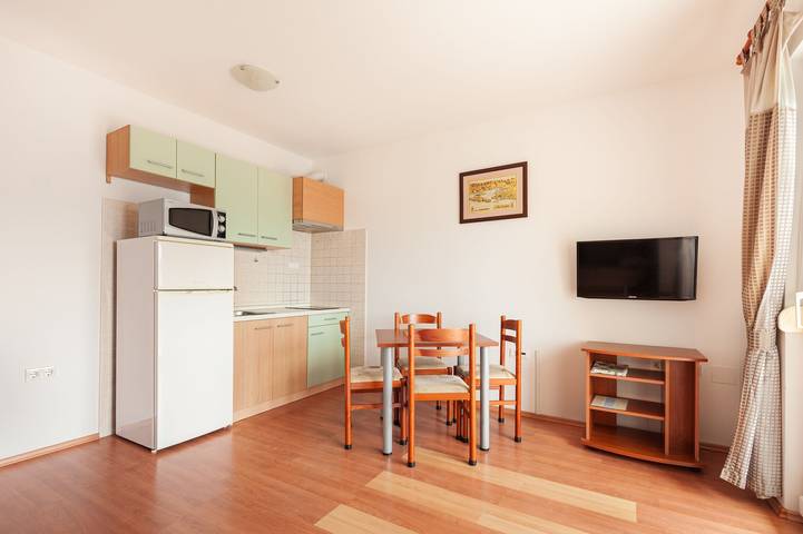 Ganze Wohnung, Apartments Lumaduma in Okrug Gornji, Ciovo