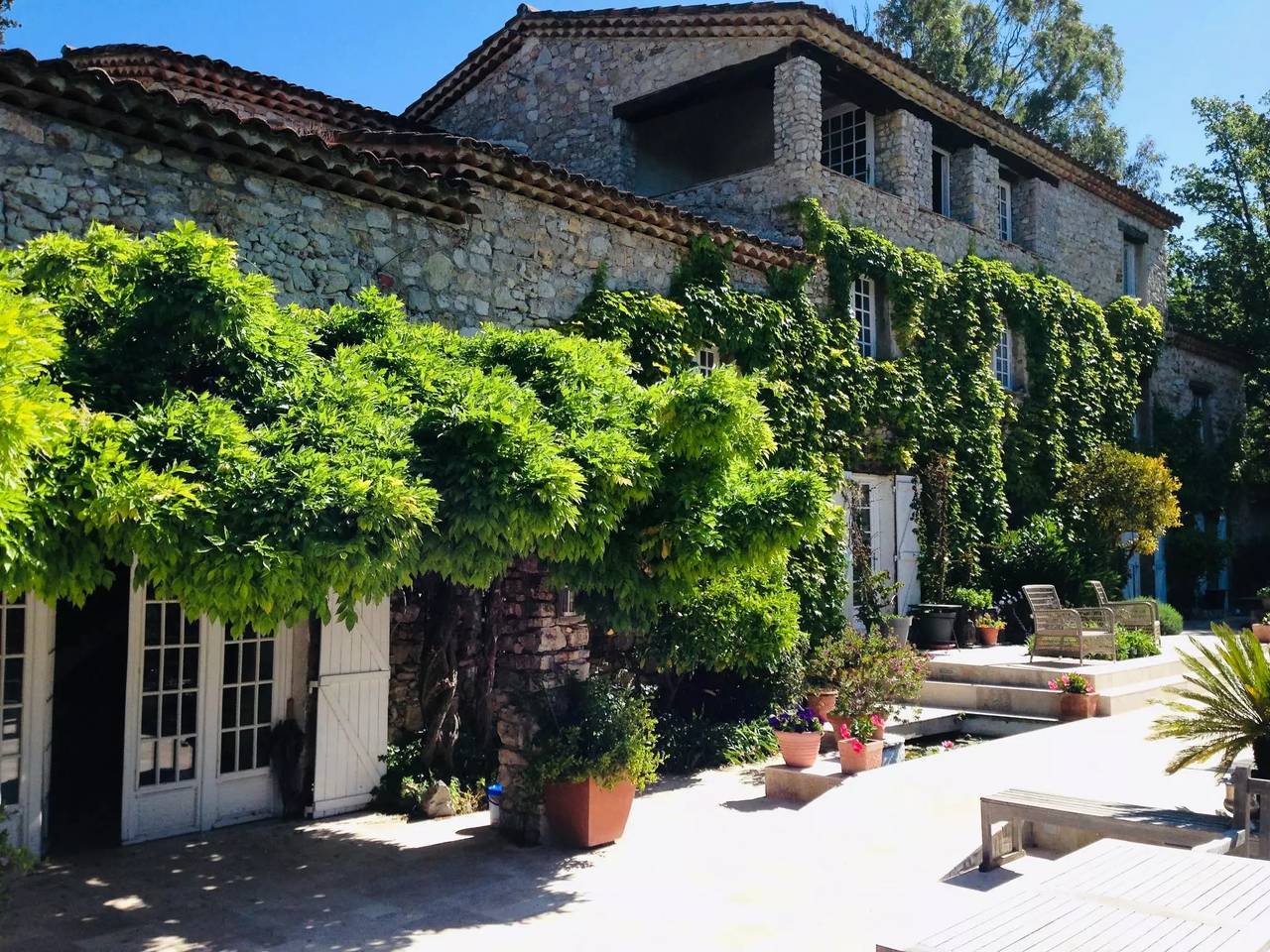 Maison 10 Personnes in Saint-Paul-en-Forêt, Côte méditerranéenne (France)