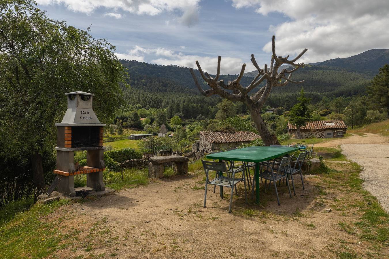 Ferienhaus Paraíso Erdgeschoss – Seeblick, Gredos & Garten in El Barraco, El Burguillo Reservoir