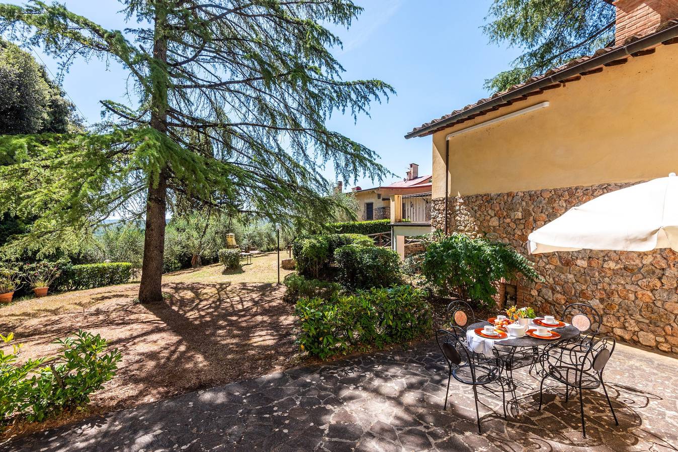 Casa vacanze in Villa I Cedri nel Parco con Piscina e a 10' da Siena in Monteriggioni, Chianti
