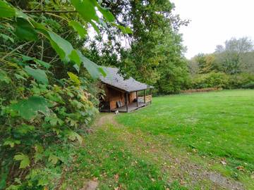 Chalet pour 5 personnes, avec terrasse et jardin, animaux acceptés dans Massif central