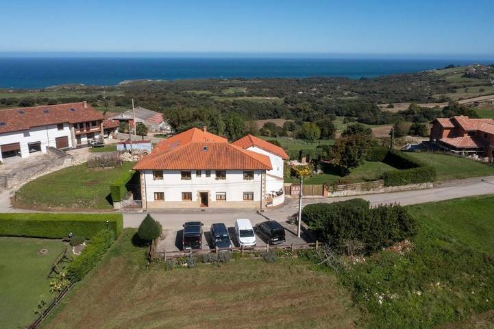 Casa rural para 3 personas, con Terraza y Vistas en Oyambre