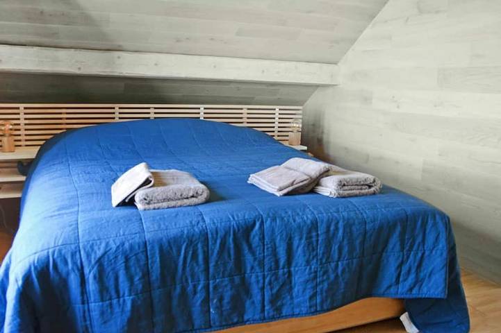 Location de vacances pour 6 personnes, avec jardin à Bullet - 3