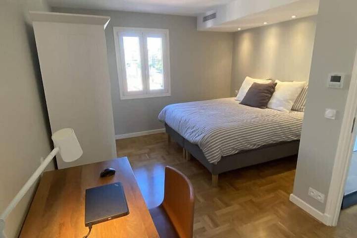 Gîte pour 4 personnes, avec balcon dans Chateau Et Parc Vallombrosa Cannes - 3