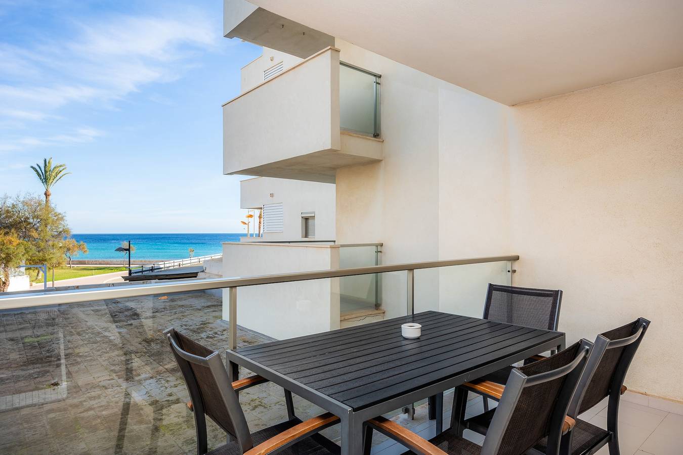 Entire apartment, Apartment 'Apartamento Olga' with Sea View, Wi-Fi and Air Conditioning in Cala Millor, Sant Llorenç des Cardassar