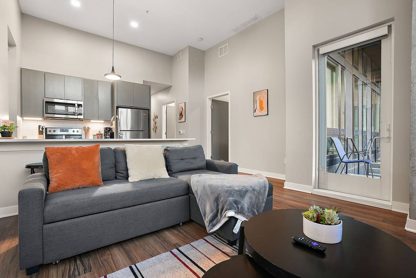 Entire apartment, Cozysuites in Marquee 2Br 1Ba with pool gym in Minneapolis, Twin Cities