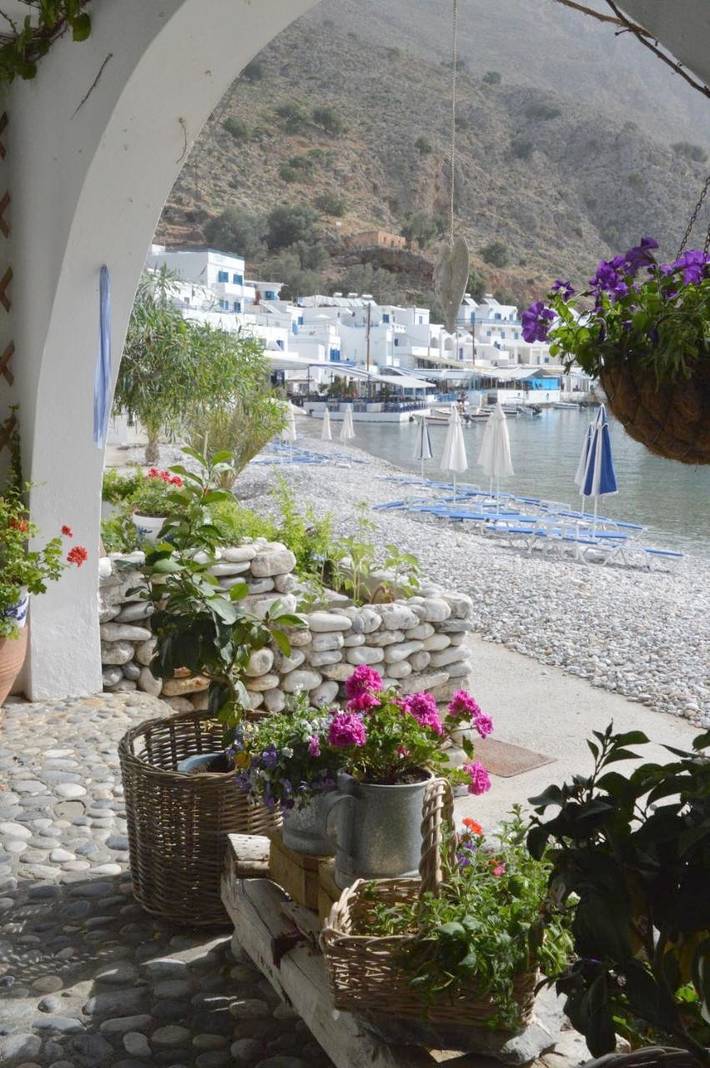 Hôtel pour 3 personnes, avec vue et terrasse, animaux acceptés dans Loutró - 2