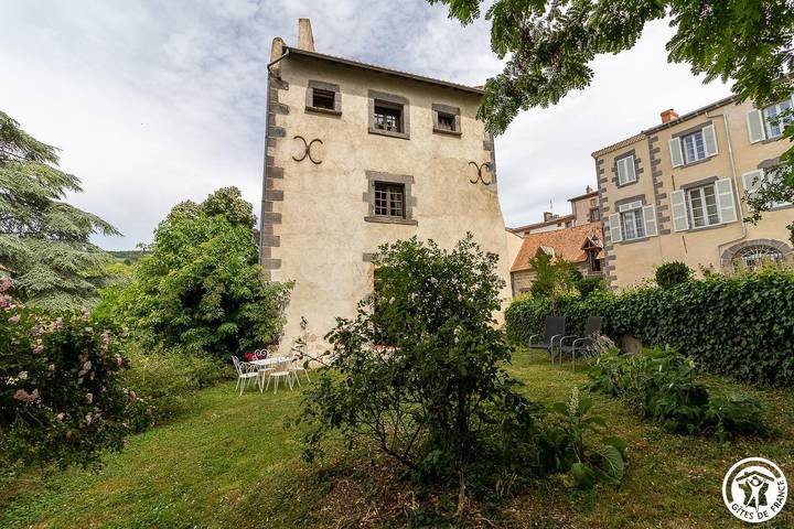 Gîte pour 3 personnes, avec Terrasse ainsi que Jardin et Vue