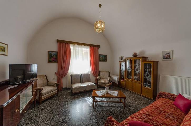 Location de vacances pour 5 personnes, avec Terrasse ainsi que Jardin et Vue dans Leonidion - 2