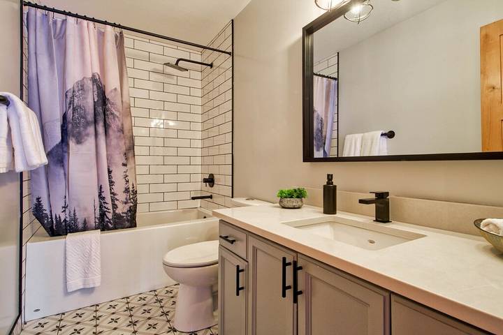 Ferienhaus für 10 Personen, mit Balkon und Whirlpool, mit Haustier in Kanada