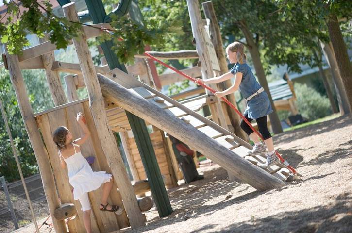 Ferienhaus für 4 Personen, mit Garten und Whirlpool sowie Sauna und Pool in Radebeul - 3