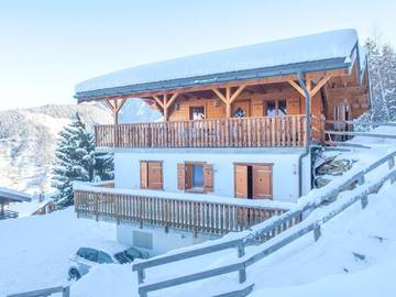 Location de vacances pour 12 personnes, avec jardin et terrasse dans La Tzoumaz