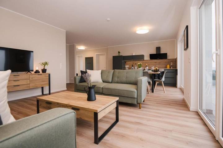 Ferienwohnung für 4 Personen, mit Terrasse und Seeblick sowie Ausblick in Braunsbedra - 3