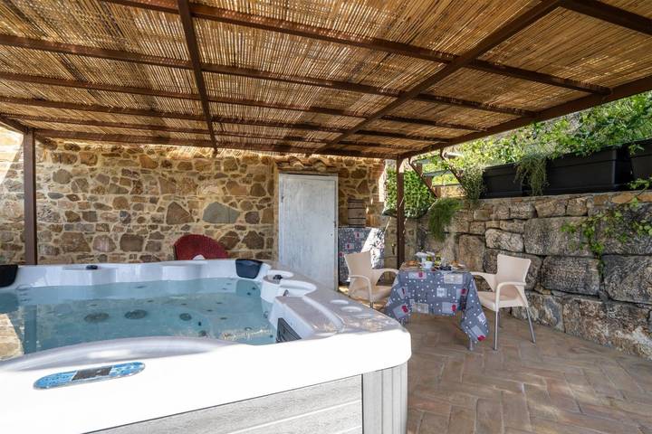 Gîte pour 2 personnes, avec jardin à Montalcino - 2