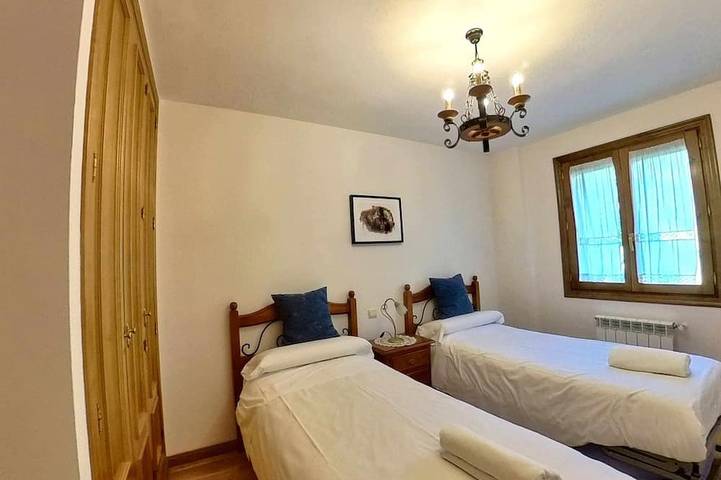 Ganze Wohnung, Sarriales Ii Tucasaenlospirineos in Escarrilla, Sallent de Gállego