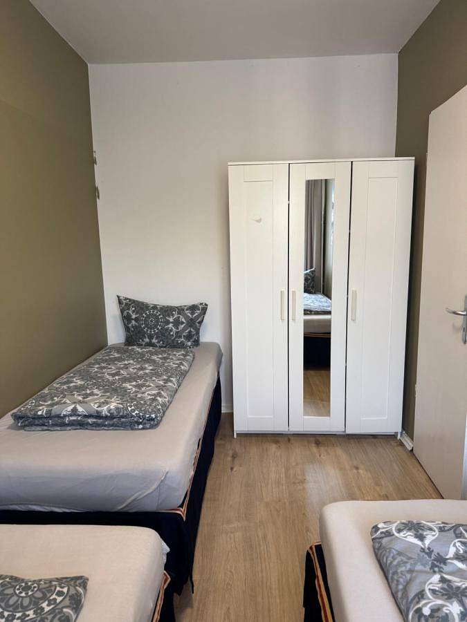 Ferienwohnung für 6 Personen, mit Balkon und Ausblick in Neukölln Berlin - 3