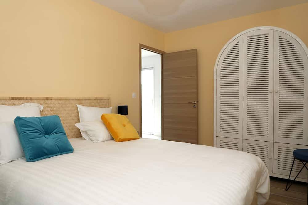 Entire apartment, Marine Blue Apartment Terrace and Sauna in Pirou, Coutances