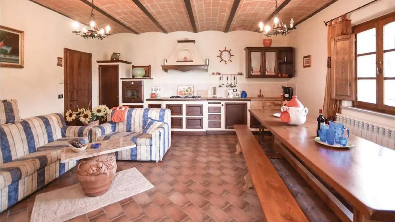 Casa de vacaciones para 31 personas con piscina in Città di Castello, Valtiberina
