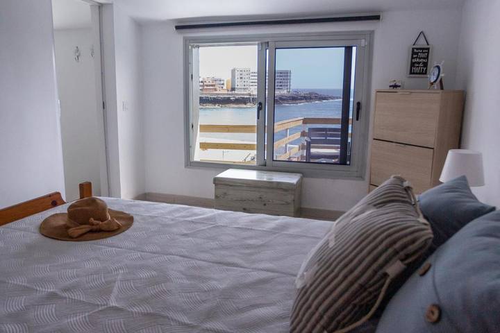 Apartamento para 5 personas, con terraza y vistas en La Garita