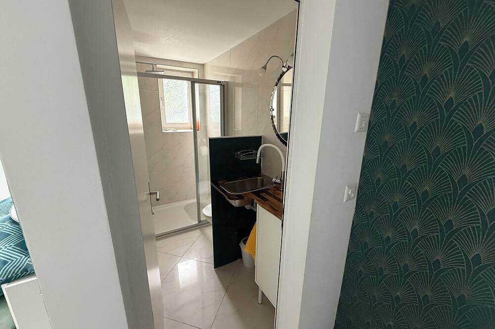Ganze Wohnung, Romantisches Studio inmitten von Weinbergen Ii in Laufen-Uhwiesen, Kanton Zürich