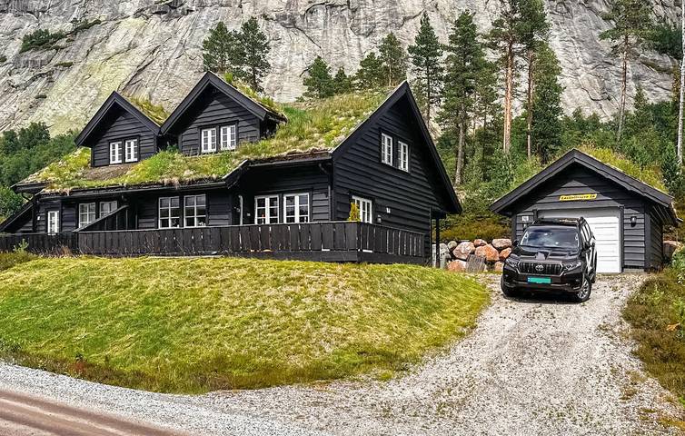 Feriehus for 9 personer, med Terrasse og Hage i Aust-Agder