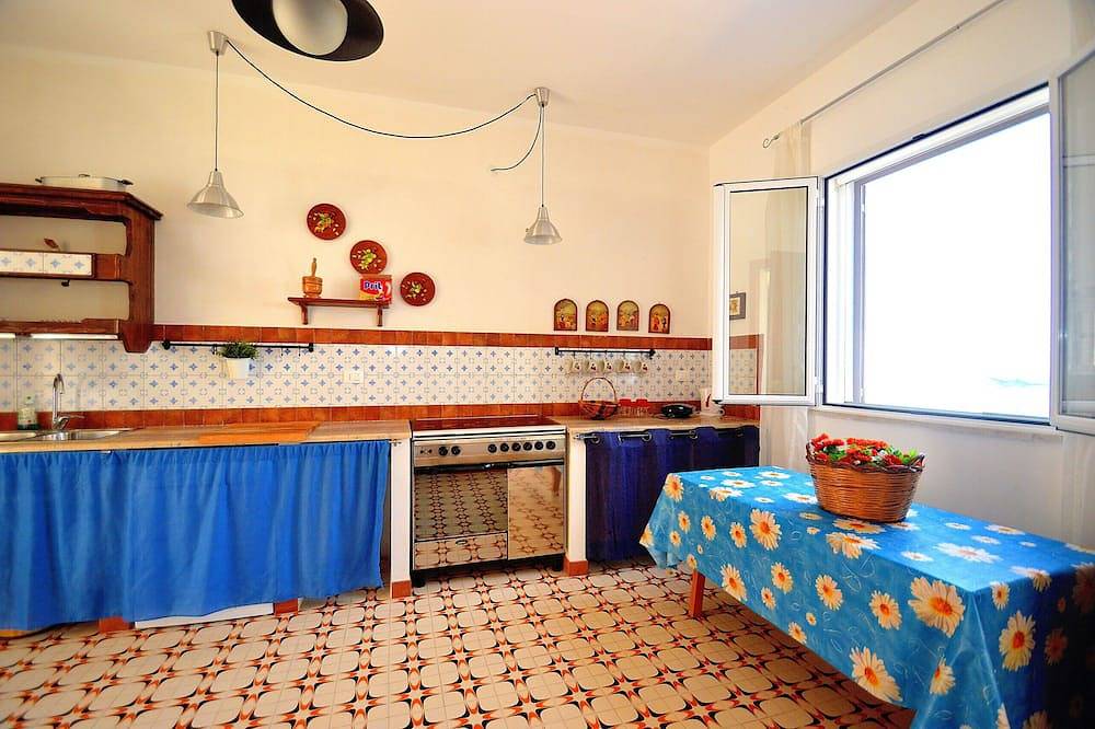 Sc025 Villa Calamazzo, 5 posti a pochi metri dal m in Scopello, Castellammare del Golfo