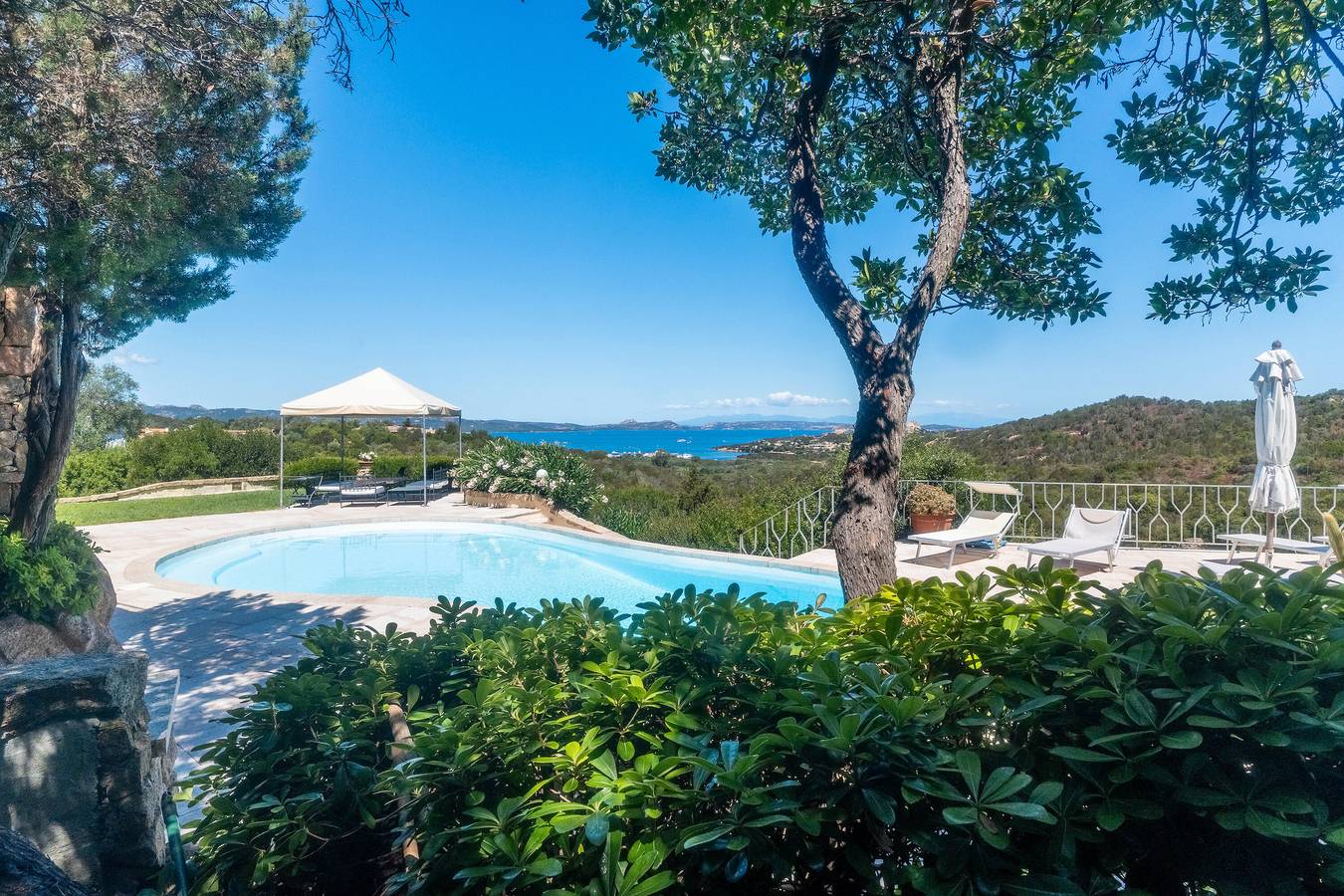 Villa 'Cala Bitta' with Sea View, Wi-Fi and Air Conditioning in Arzachena, Costa Smeralda