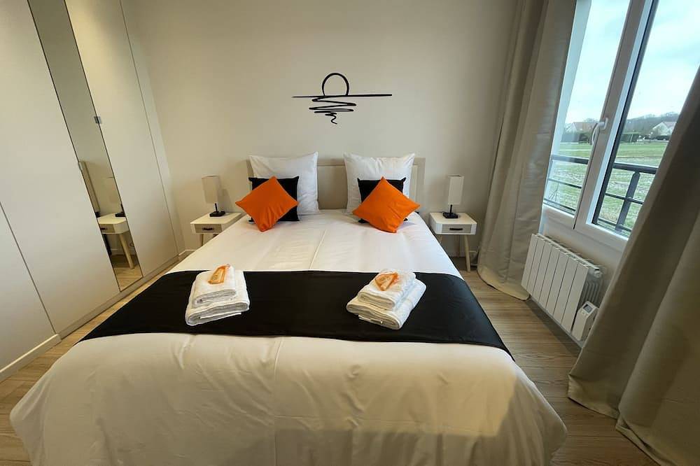 Appartement entier, ♥★ Sunset Cocoon ★♥ T2 46m2 proche centre ville in Villejust, Essonne