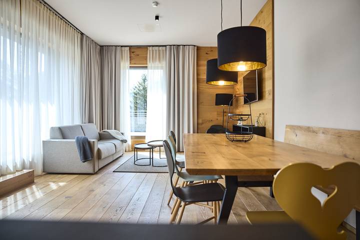 Ferienwohnung für 10 Personen, mit Balkon in Schröcken