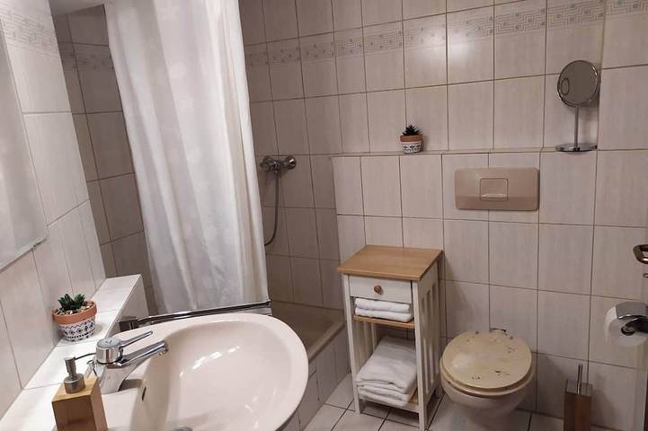 Ganze Wohnung, Super Studio #6 im Zentrum von Eschweiler bei Aachen + Wintergarten + Balkon in Eschweiler, Städteregion Aachen