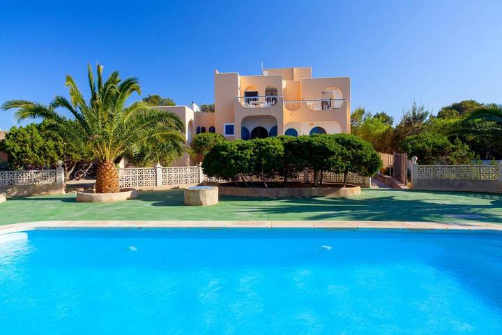 Ferienhaus für 4 Personen, mit Terrasse und Garten sowie Pool auf Formentera