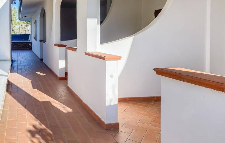Location de vacances pour 22 personnes, avec jardin à Vieste - 2