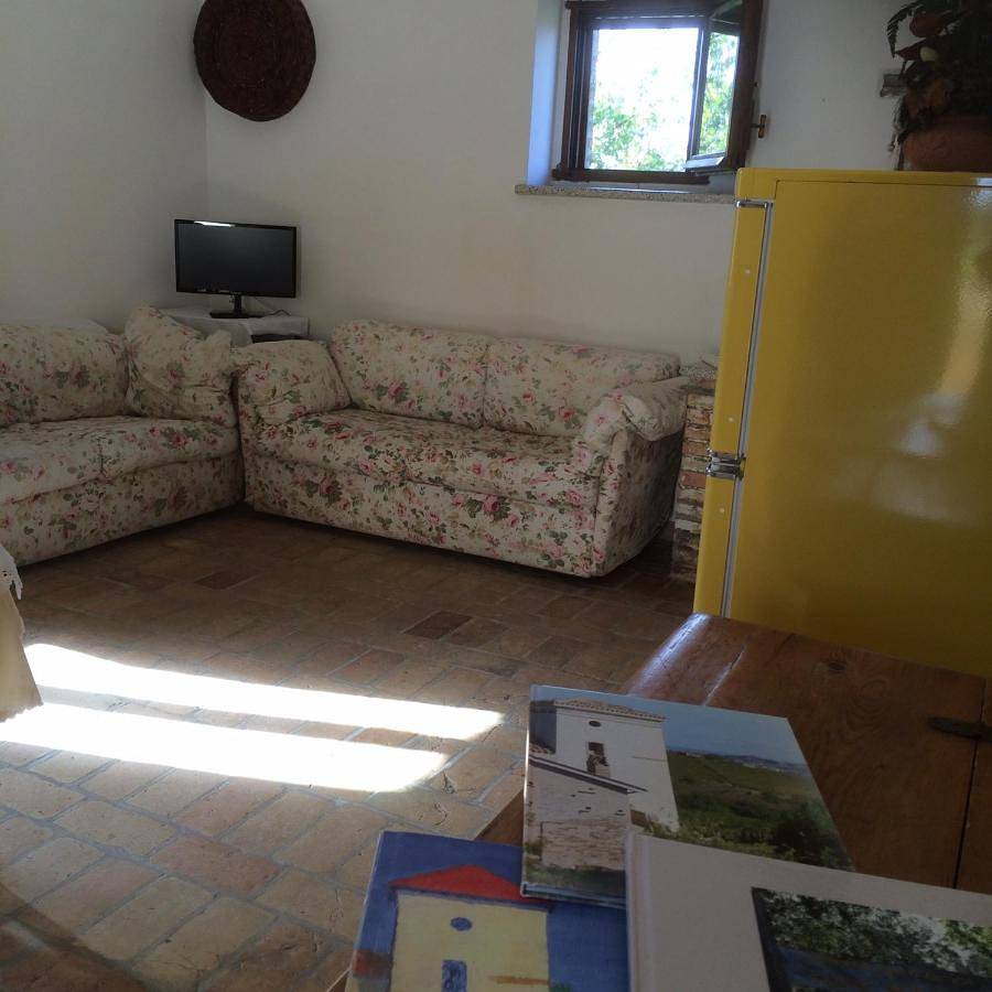 Two-Bedroom House in Città Sant'Angelo e dintorni, Provincia di Pescara