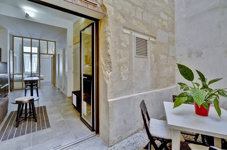 Apartamento entero, Apartamento de vacaciones para 2 personas con terraza in Burdeos, Región de Burdeos