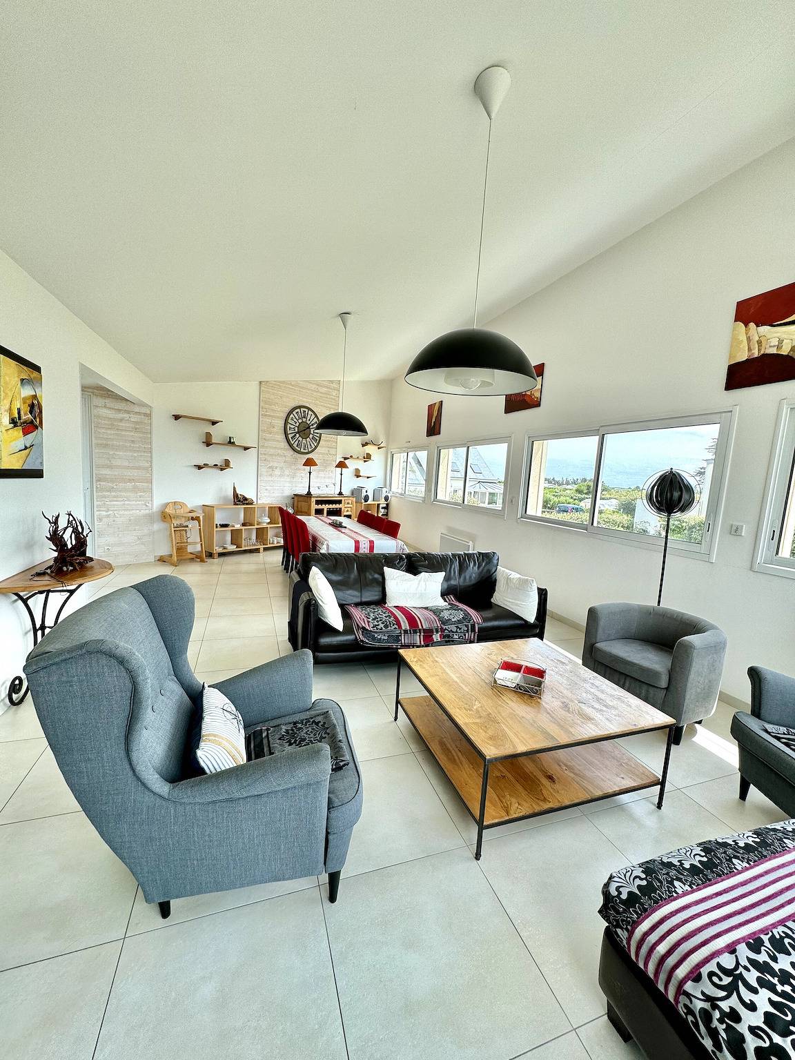 Neiz Vran House Facing the Sea in Kerlouan, Brest region