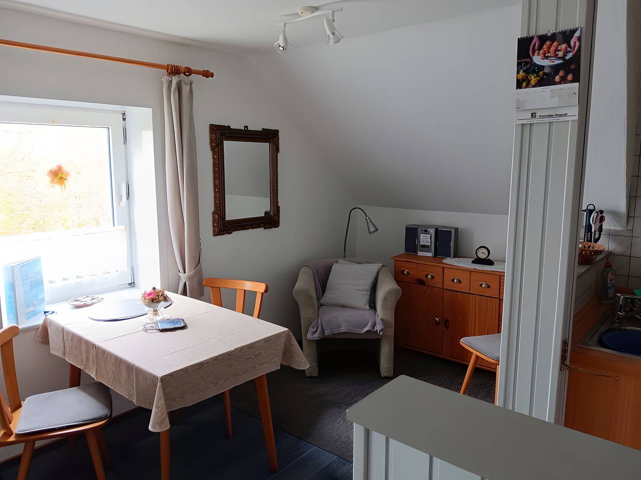 Ganze Wohnung, „Fewo Abendsünn“ mit gemeinsamer Terrasse, Garten und Wlan in Pellworm, Nordfriesische Inseln