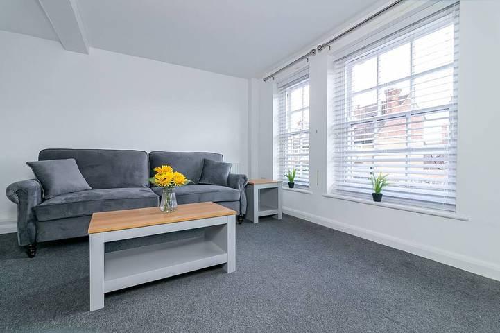 Appartement entier, Famille-Appartement-Salle de bain privée in Stevenage, Hertfordshire
