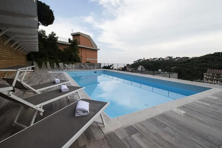 Appart’hôtel pour 6 personnes, avec jacuzzi et piscine ainsi que jardin et sauna, animaux acceptés - 1
