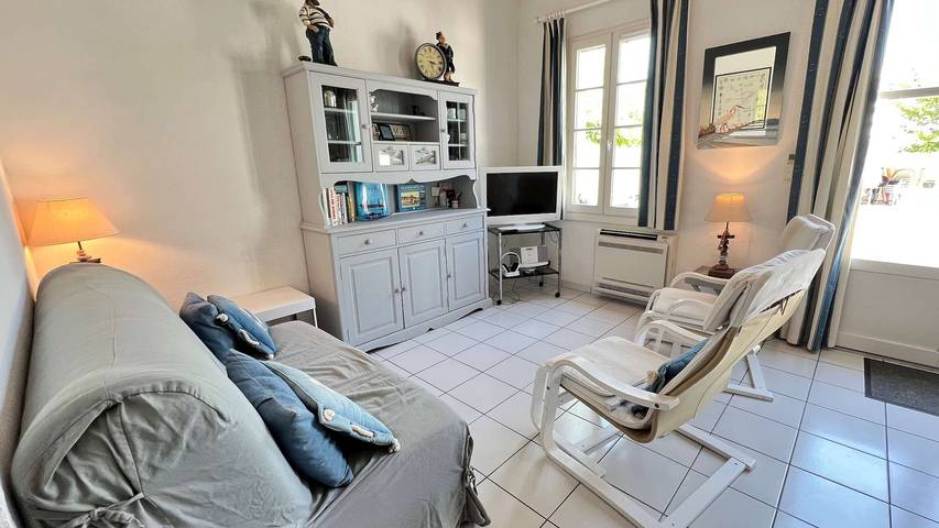 Gîte pour 4 personnes, avec piscine à La Couarde-sur-Mer - 4