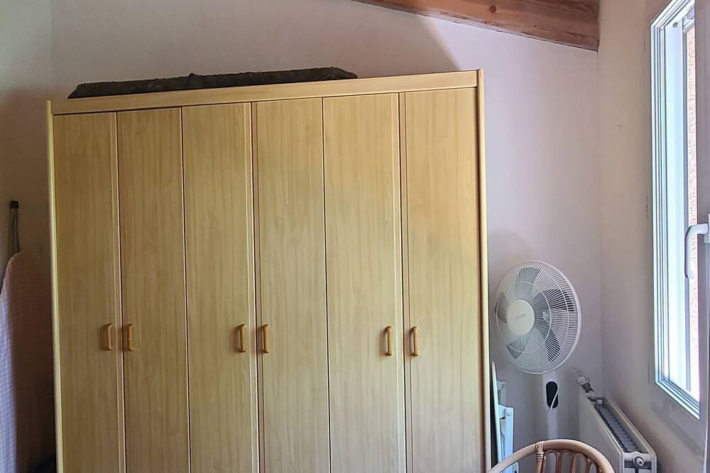 Gîte 4 places tout confort acceptant les animaux domestiques. in Fozières, Région de Lodève