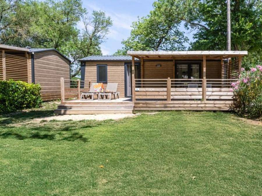 Camping Porte de Provence - Mobilhome 4 personnes - Confort 2 chambres 4 personnes climatisé in Mirmande, Région de Valence