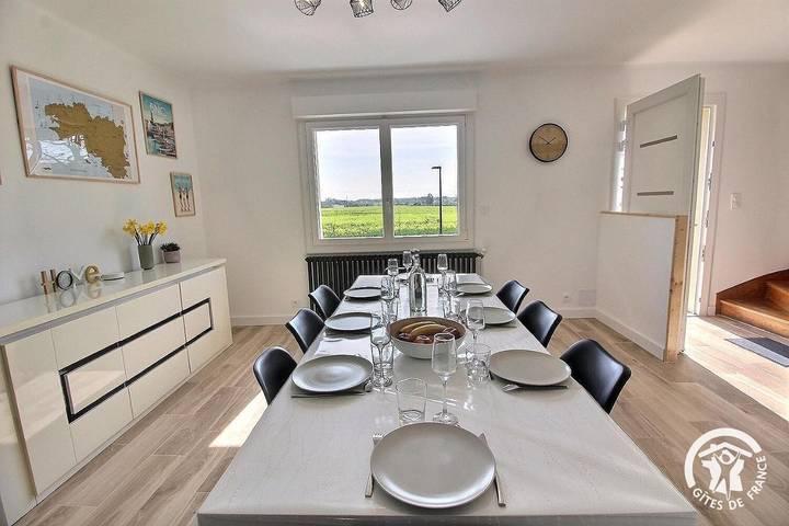 Location de vacances pour 7 personnes, avec terrasse et jardin, adapté aux familles à Pommeret - 4