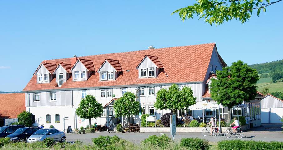 Hotel, mit Terrasse und Garten sowie Pool und Sauna