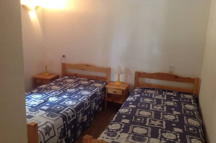 Gîte pour 4 personnes, avec jardin à Bénivay-Ollon - 3