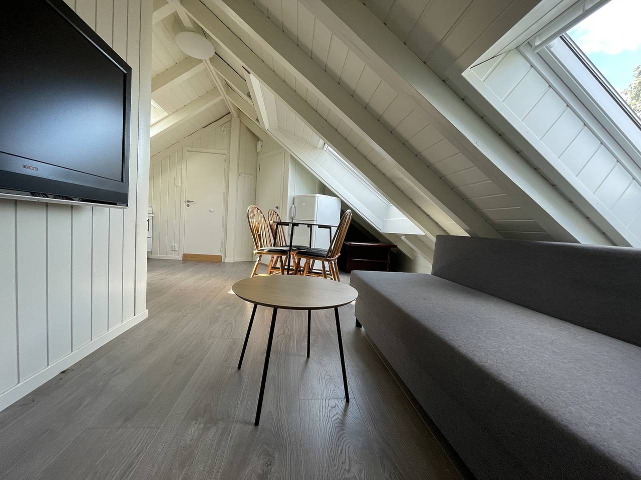 Ganze Wohnung, Atemberaubendes Nest auf einem Hügel. Unvergleichliche Aussicht im Bnb Ap 17 in Stavanger
